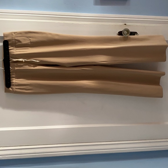 Flowing classic khaki - great for work. - Picture 2 of 6